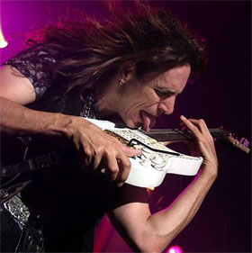 STEVE VAI